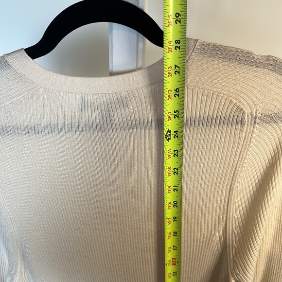 Banana Republic Crew Neck Button Up Sweater - L - Picture 5 of 6